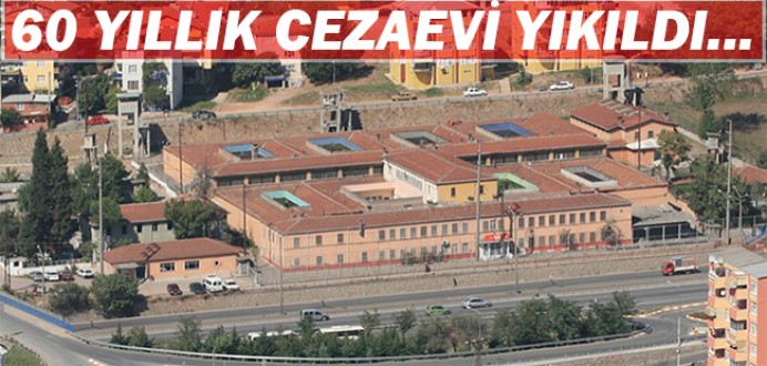 60 Yıllık İzmit C Tipi Cezaevi Teknoloji Bakanı Eşliğinde Yıkıldı...