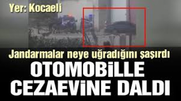 Kocaeli'de Cezaevine Alınmayınca, Otomobiliyle Nizamiye Kapısına Çarparak Girdi